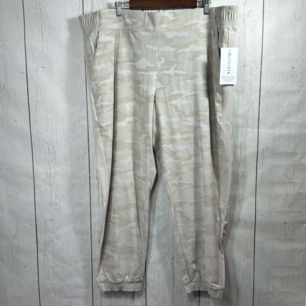 Athleta Brooklyn Camo Jogger Pants Beige
Womens Size 24W Athleisure Loungewear